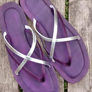 Zehentrenner Sandale Modell Incisa, schlicht und praktisch